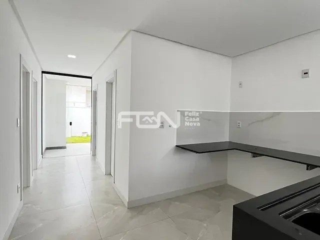 Casa 3 quartos e 3 banheiros, à venda, no bairro Jardim Limoeiro em Camaçari