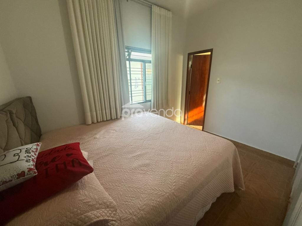 Casa, 4 quartos, 217 m² - Foto 13