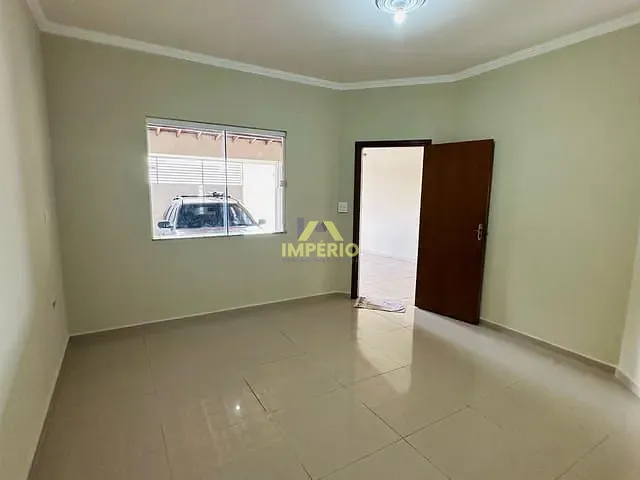 Casa com 195m² 3 quartos e 2 banheiros, à venda, no bairro Jardim Celani em Salto