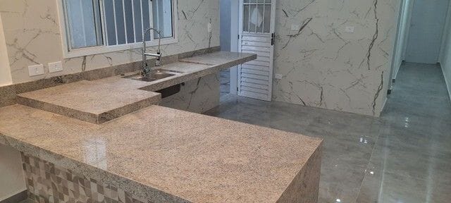 Foto do Casa - Excelente imóvel na praia das Palmeiras próximo a tudo que o bairro pode oferecer! Oportunidade de Investimento em Caraguatatuba. | Israel Imoveis
