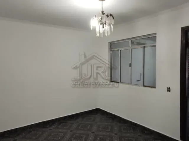 Casa com 200m² 6 quartos e 3 banheiros, à venda, no bairro Vila Magini em Mauá