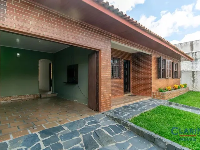 Casa 4 quartos e 5 banheiros, à venda, no bairro CENTRO em Campo Largo