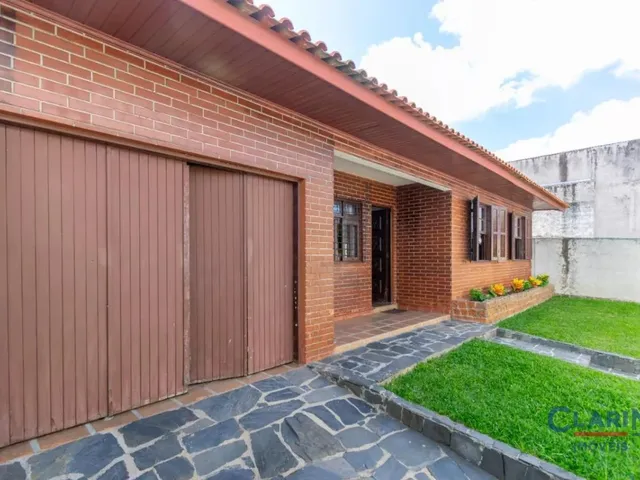 Casa 4 quartos e 5 banheiros, à venda, no bairro CENTRO em Campo Largo