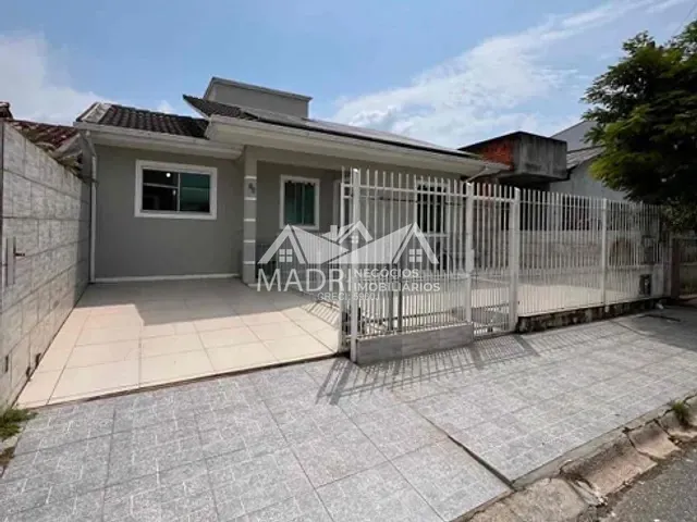 Casa com 200m² 4 quartos e 3 banheiros, à venda, no bairro São Sebastião em Palhoça