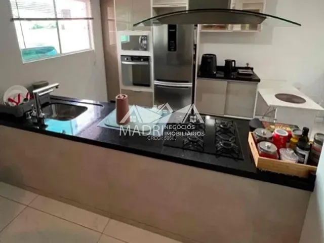 Casa com 200m² 4 quartos e 3 banheiros, à venda, no bairro São Sebastião em Palhoça