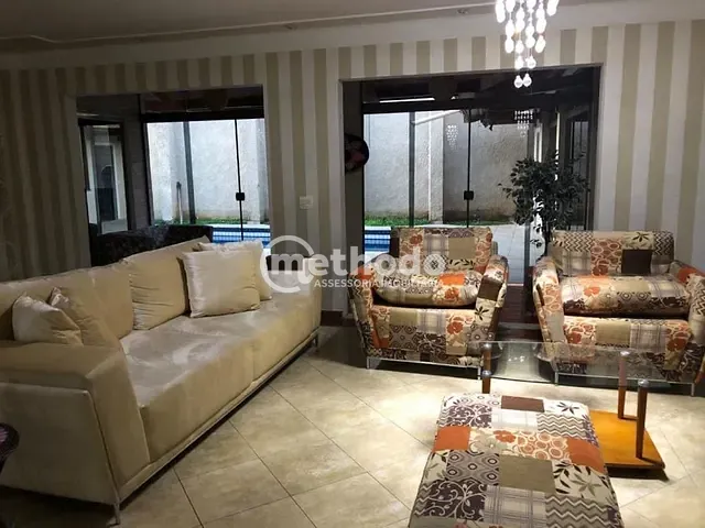 Casa com 550m² 5 quartos e 7 banheiros, à venda, no bairro Arboreto dos Jequitibás (Sousas) em Campinas