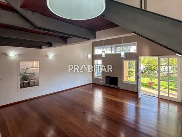 Casa 3 quartos e 3 banheiros, à venda ou para alugar, no bairro Bela Aliança em São Paulo