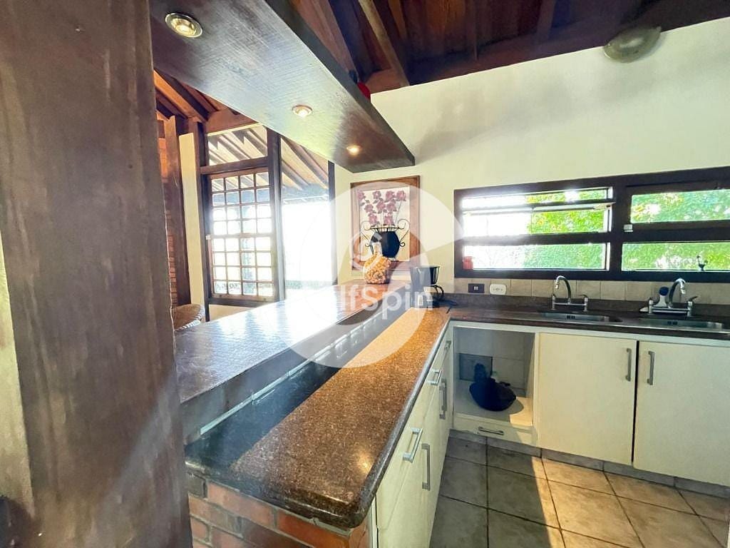 Casa, 3 quartos, 209 m² - Foto 26