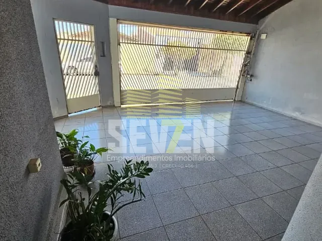 Casa com 288m² 3 quartos e 3 banheiros, à venda, no bairro Núcleo Residencial Presidente Geisel em Bauru