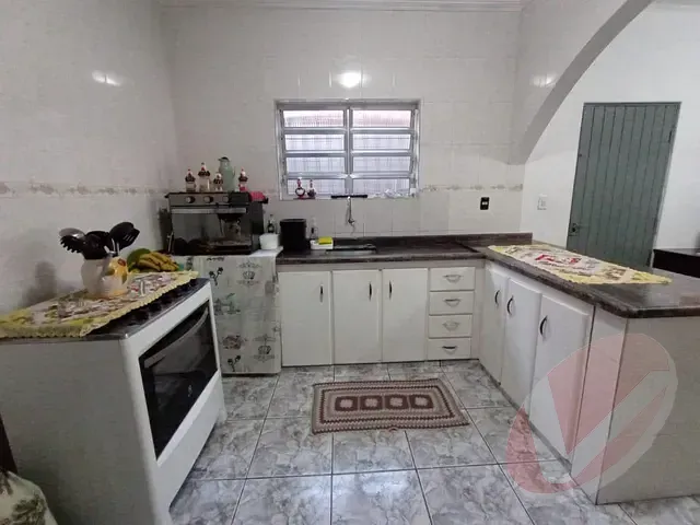 Casa 2 quartos e 1 banheiro, à venda, no bairro Real em Praia Grande