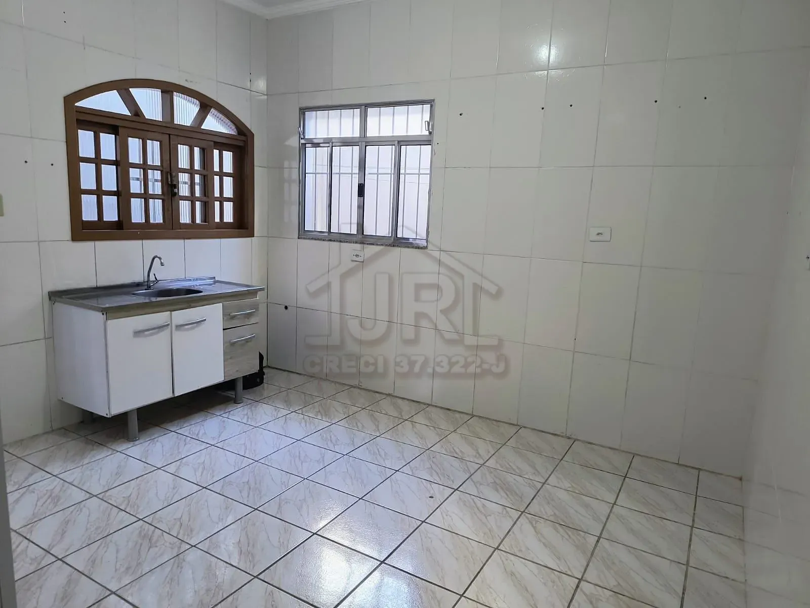 Casa, 1 quarto, 30 m² - Foto 1