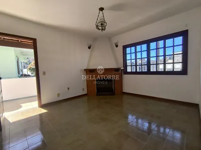 Casa 2 quartos e 2 banheiros, para alugar, no bairro Panorama em Teresópolis