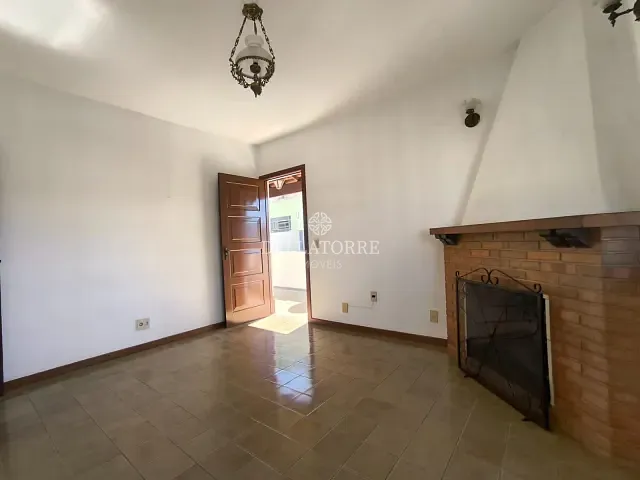 Casa 2 quartos e 2 banheiros, para alugar, no bairro Panorama em Teresópolis
