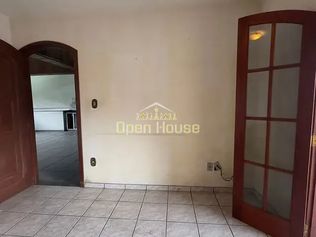 Casa com 162m² 4 quartos e 3 banheiros, à venda, no bairro Casa de Pedra em Volta Redonda