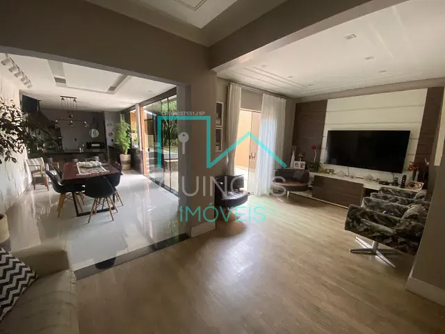 Casa com 200m² 4 quartos e 4 banheiros, à venda, no bairro Medeiros em Jundiaí