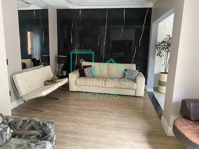 Casa com 200m² 4 quartos e 4 banheiros, à venda, no bairro Medeiros em Jundiaí