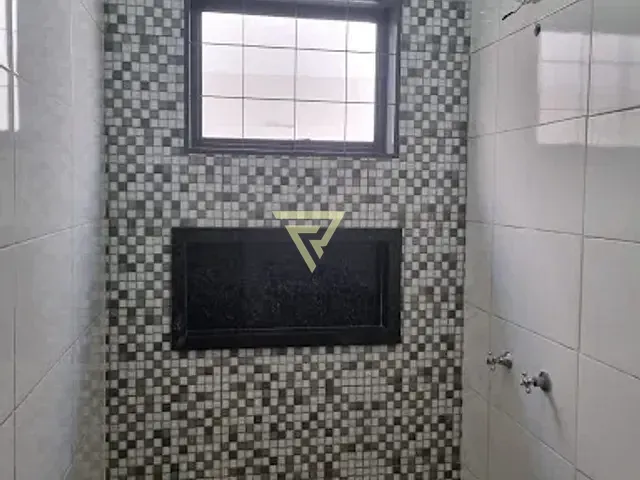 Casa com 160m² 2 quartos e 2 banheiros, à venda, no bairro Parque das Oliveiras em Ribeirão Preto