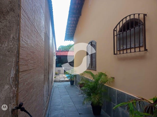 Foto do Casa - Casa 3 quartos com  300 m² Aluguel - São Gonçalo/RJ | SelfSpin