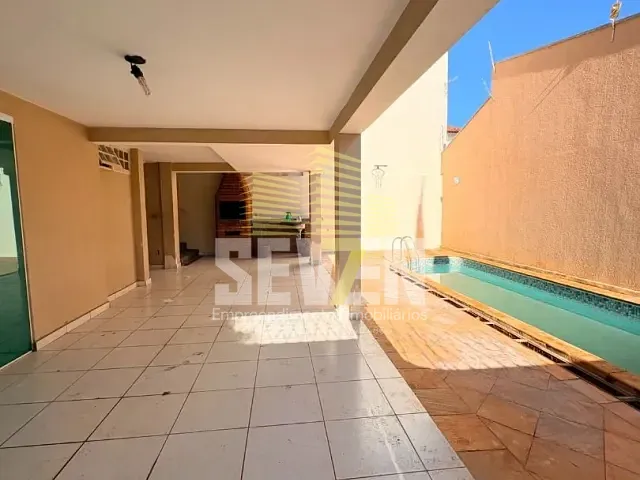 Casa com 200m² 4 quartos e 3 banheiros, à venda, no bairro Parque Jardim Europa em Bauru