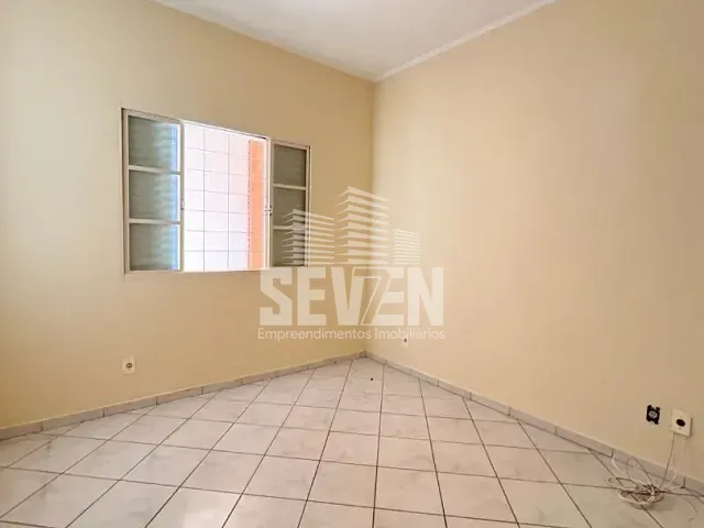 Casa com 200m² 4 quartos e 3 banheiros, à venda, no bairro Parque Jardim Europa em Bauru