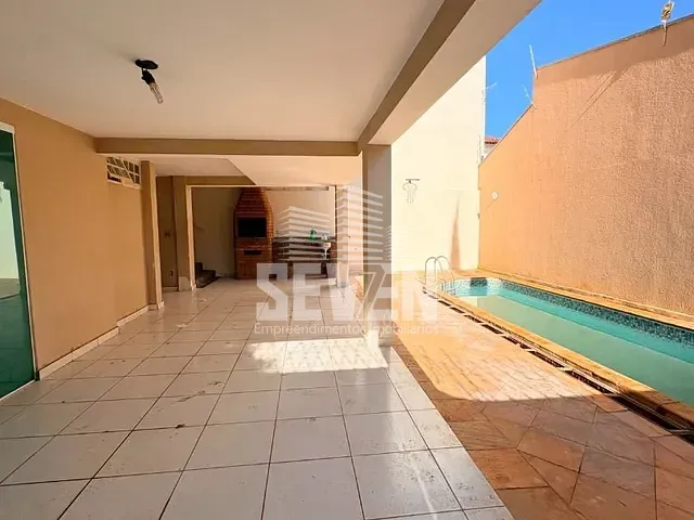 Casa com 200m² 4 quartos e 3 banheiros, à venda, no bairro Parque Jardim Europa em Bauru