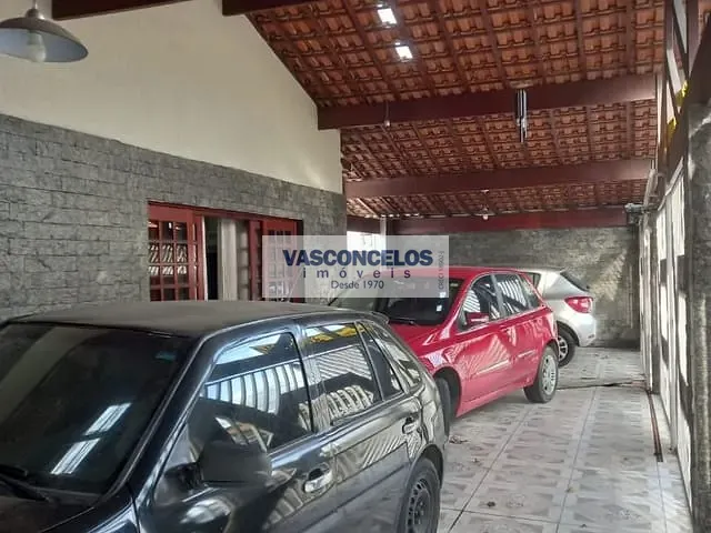 Casa com 336m² 3 quartos e 2 banheiros, à venda, no bairro Monte Castelo em São José dos Campos