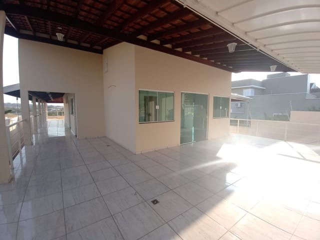 Casa com 300m² 3 quartos e 4 banheiros, à venda, no bairro Riviera de São João em São João da Boa Vista