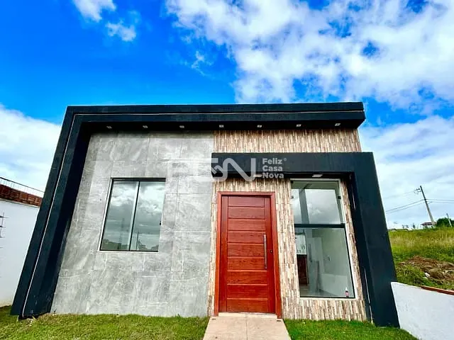 Casa com 160m² 2 quartos e 2 banheiros, à venda, no bairro Lama Preta em Camaçari