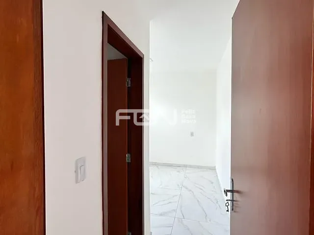 Casa com 160m² 2 quartos e 2 banheiros, à venda, no bairro Lama Preta em Camaçari