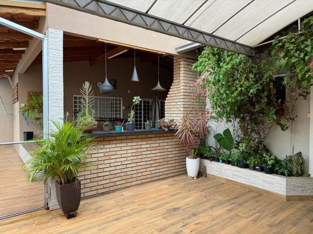 Casa com 543m² 3 quartos e 4 banheiros, à venda, no bairro Jardim Shangri-Lá A em Londrina