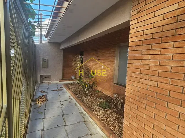 Casa com 229m² 3 quartos e 1 banheiro, à venda, no bairro COHAB em Votuporanga