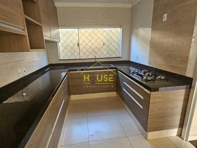 Casa com 229m² 3 quartos e 1 banheiro, à venda, no bairro COHAB em Votuporanga