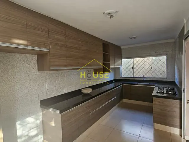 Casa com 229m² 3 quartos e 1 banheiro, à venda, no bairro COHAB em Votuporanga