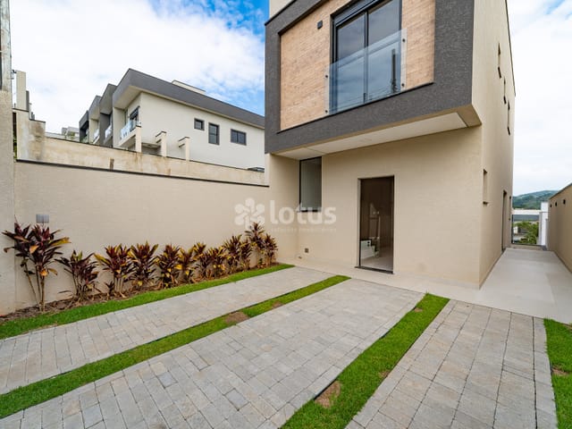 Casa com 150m² 3 quartos e 3 banheiros, à venda, no bairro Nova Jaguari em Santana de Parnaíba