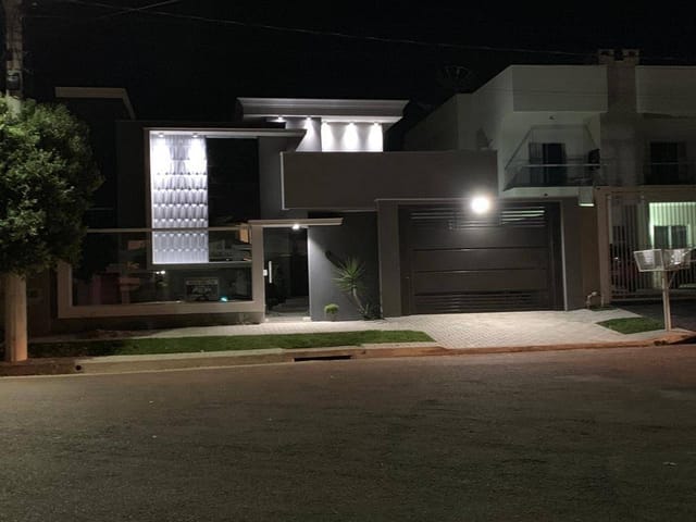 Casa com 366m² 3 quartos e 1 banheiro, à venda, no bairro Aquarela Brasil Residencial em Sinop