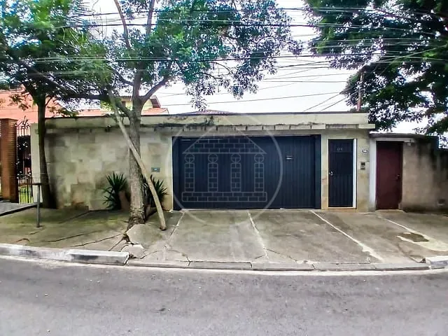 Casa com 250m² 3 quartos e 1 banheiro, para alugar, no bairro Interlagos em São Paulo