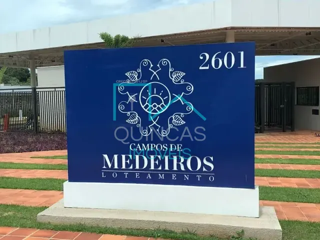 Casa com 300m² 3 quartos e 5 banheiros, à venda, no bairro Jardim Tereza Cristina em Jundiaí