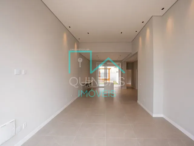 Casa com 300m² 3 quartos e 5 banheiros, à venda, no bairro Jardim Tereza Cristina em Jundiaí
