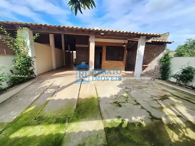 Casa 2 quartos e 2 banheiros, para alugar, no bairro Barra de Maricá em Maricá
