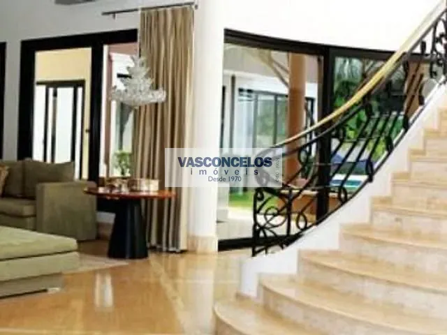 Casa com 2000m² 6 quartos e 6 banheiros, à venda, no bairro Jardim das Colinas em São José dos Campos