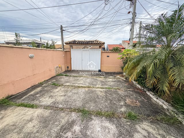 Casa 2 quartos e 3 banheiros, para alugar, no bairro Jardim Atlântico Central (Itaipuaçu) em Maricá