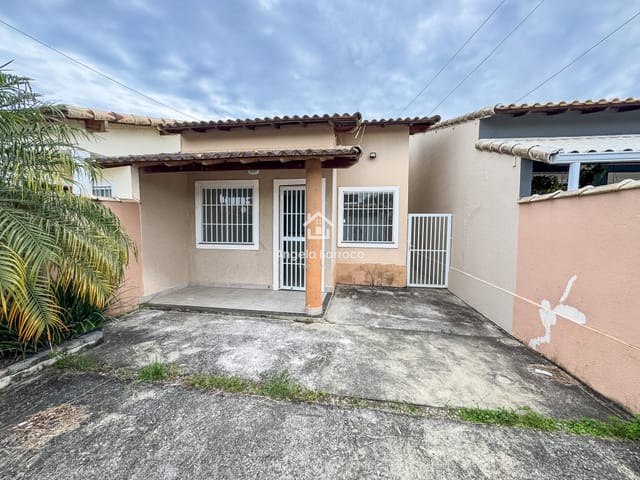 Casa 2 quartos e 3 banheiros, para alugar, no bairro Jardim Atlântico Central (Itaipuaçu) em Maricá