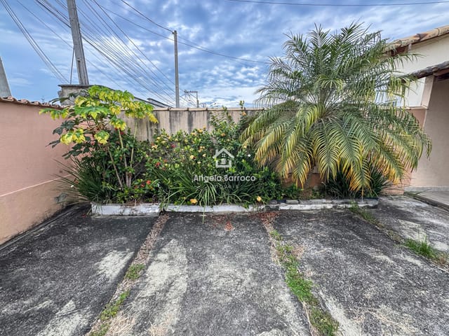 Casa 2 quartos e 3 banheiros, para alugar, no bairro Jardim Atlântico Central (Itaipuaçu) em Maricá