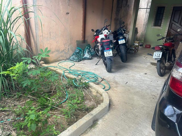 Casa 2 quartos e 1 banheiro, à venda, no bairro Parque Julião Nogueira em Campos dos Goytacazes