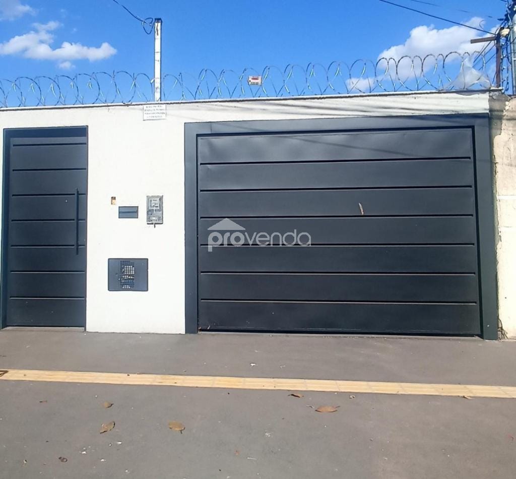 Casa, 3 quartos, 122 m² - Foto 1