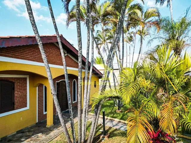Casa com 1056m² 4 quartos e 2 banheiros, à venda ou para alugar, no bairro Vila São Caetano em Itatiba