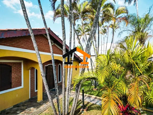 Casa com 1056m² 4 quartos e 2 banheiros, à venda ou para alugar, no bairro Vila São Caetano em Itatiba