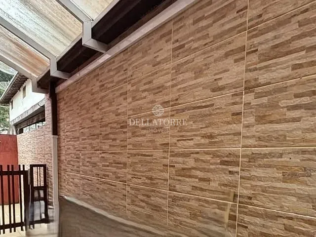 Casa com 87m² 2 quartos e 3 banheiros, à venda, no bairro Albuquerque em Teresópolis