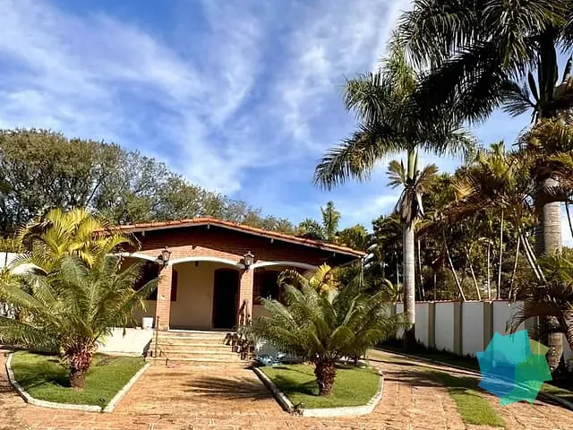 Casa com 1200m² 4 quartos e 3 banheiros, à venda, no bairro Condomínio Zuleika Jabour em Salto