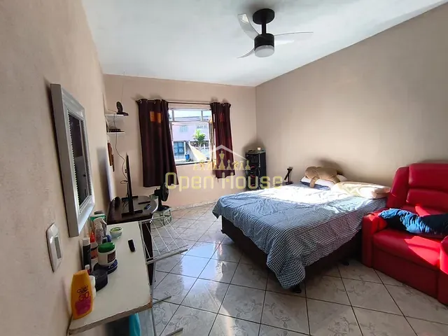 Casa com 747m² 3 quartos e 2 banheiros, à venda, no bairro Roselândia em Barra Mansa